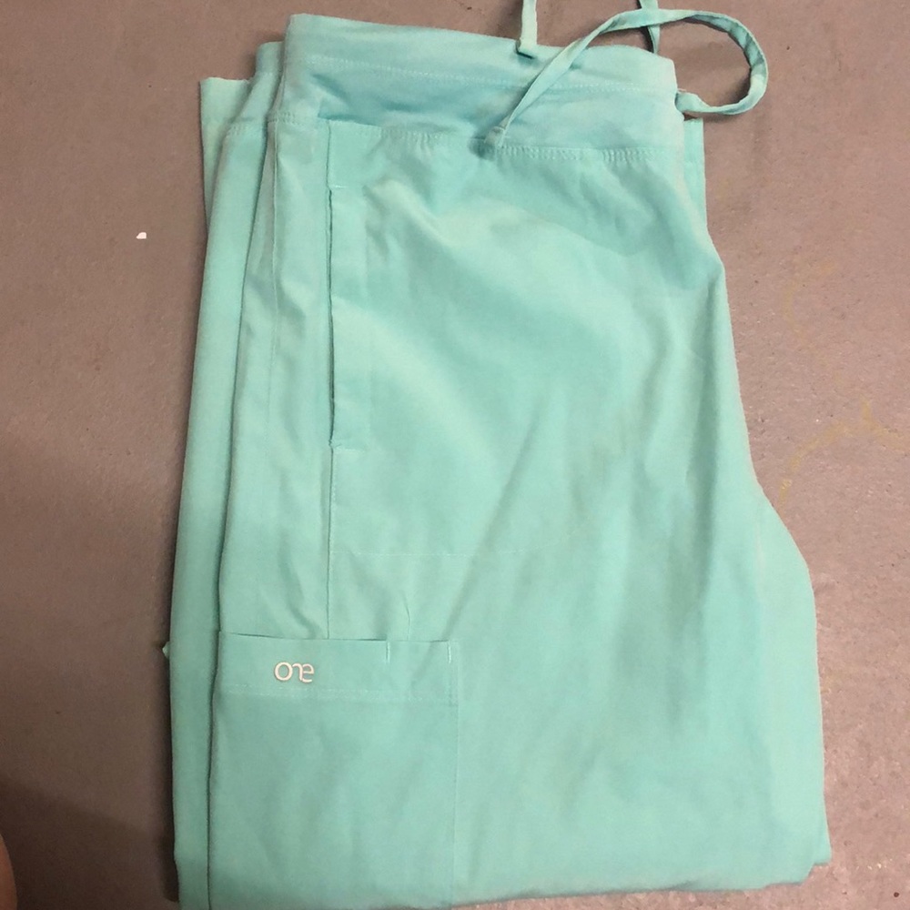 Scrub pants